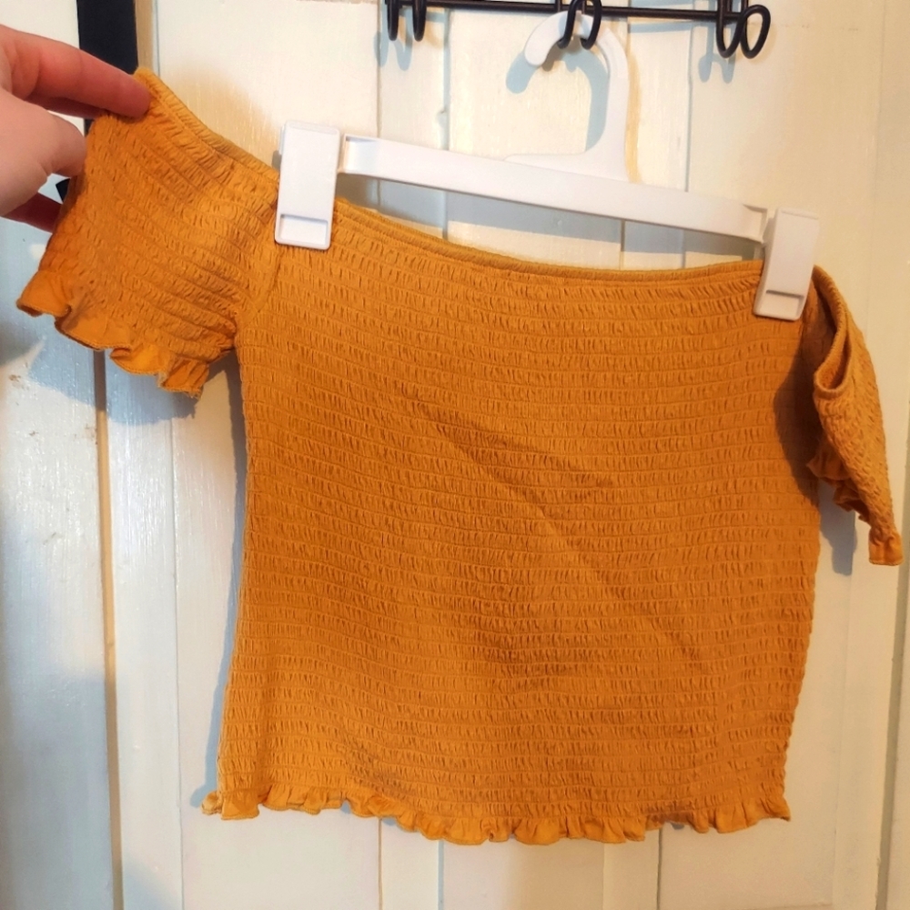 Mustard Off The Shoulder Crop Top ☀️